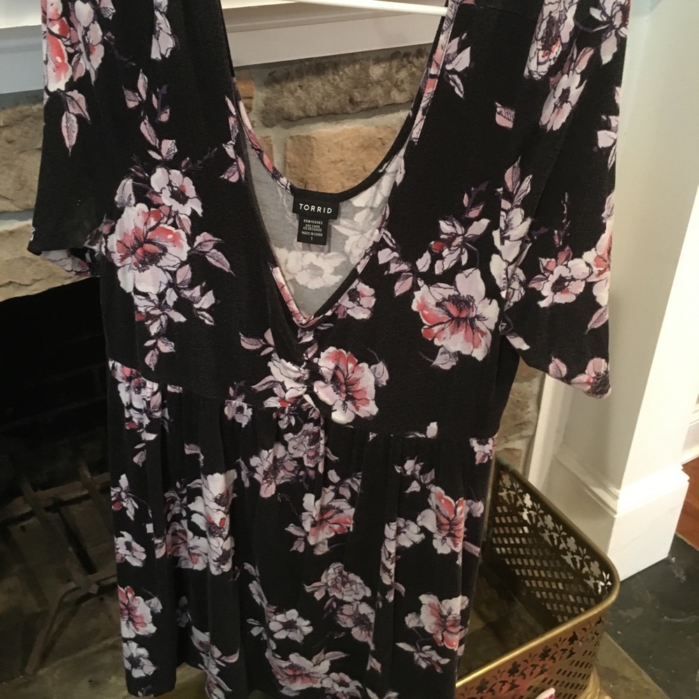 NWOT Black Floral Torrid Blouse